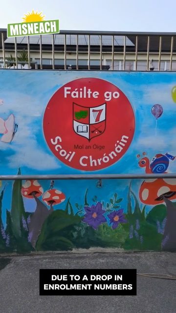 Tá an oiread sin fadbhannaí in earnáil na Gaelscolaíochta nach eol don mórphobal, nó fiú formhór na nGael, fúthu. 

Tá easpa físe agus infheistíochta na Roinne Oideachais ag fágáil na hearnála san fhaopach go minic. 

Má tá scéal cósúil le seo agat, bí i dteagmháil linn! 

— 🏫🇮🇪 —

There are so many problems in the Gaelscolaíocht sector that the general public — and even most Irish speakers — don’t know about.

The Department of Education’s lack of vision and investment is constantly leaving the sector in a difficult position.

If you have a story like this, get in touch with us!

#Gaelscolaíocht #CeartaSéanta #Misneach #Gaeilge #Díchoilínigh